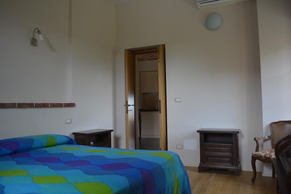 Cascina Valtignosa Camere Con Vigna Cassine Bagian luar foto